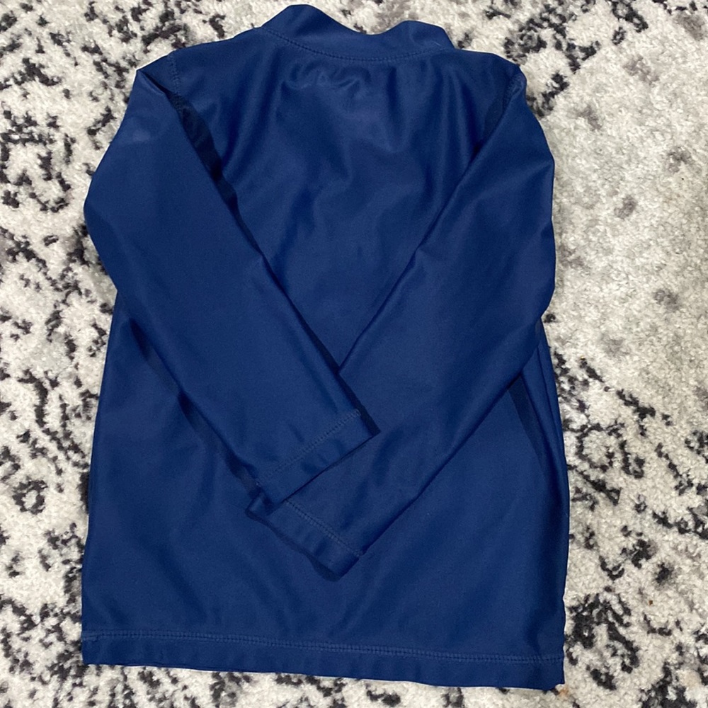 Carters Rash Guard - Picture 4 of 4